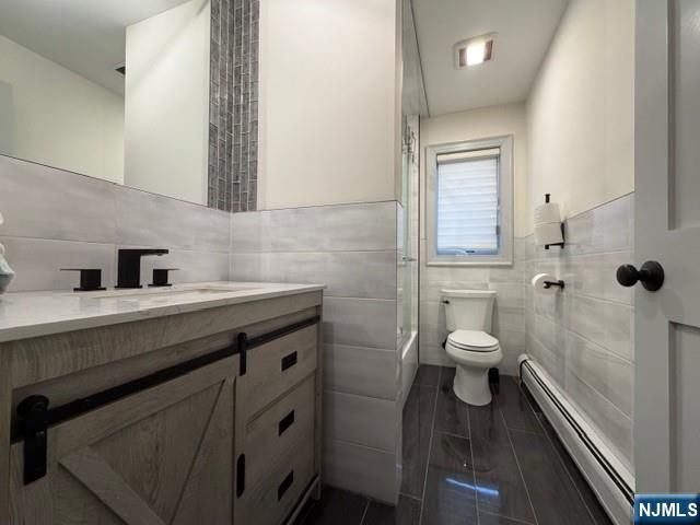 261 7th Street B, Palisades Park, NJ 07650