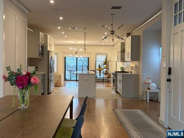 261 7th Street B, Palisades Park, NJ 07650