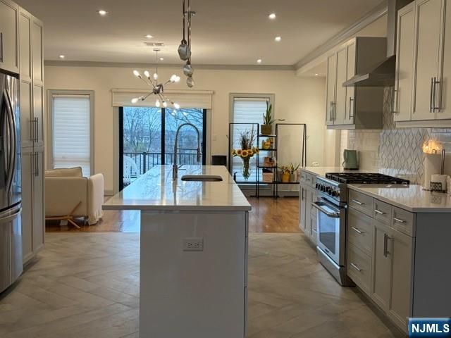 261 7th Street B, Palisades Park, NJ 07650