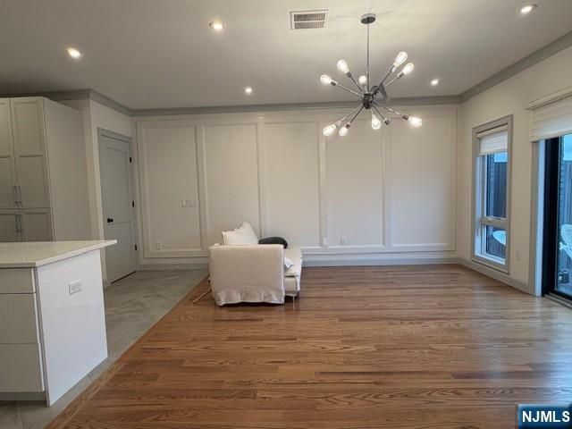 261 7th Street B, Palisades Park, NJ 07650