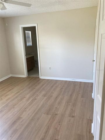 1135 SW FAIRFAX GLEN, Lake City, FL 32025