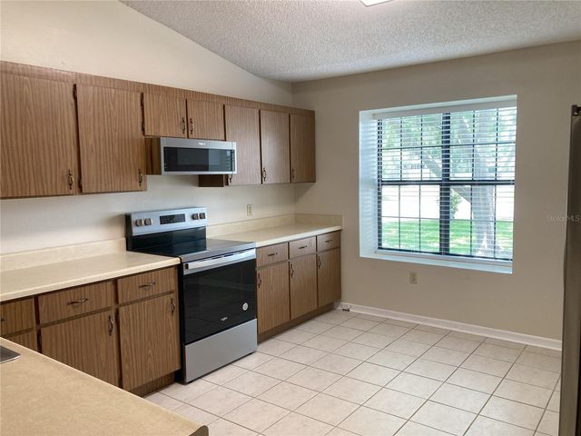 1135 SW FAIRFAX GLEN, Lake City, FL 32025