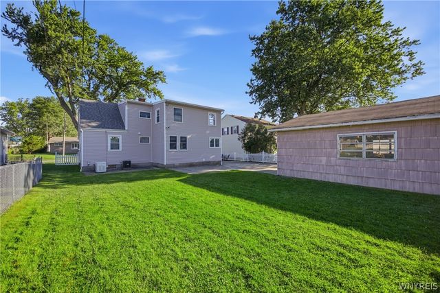 3385 Dickens Road, Hamburg, NY 14219
