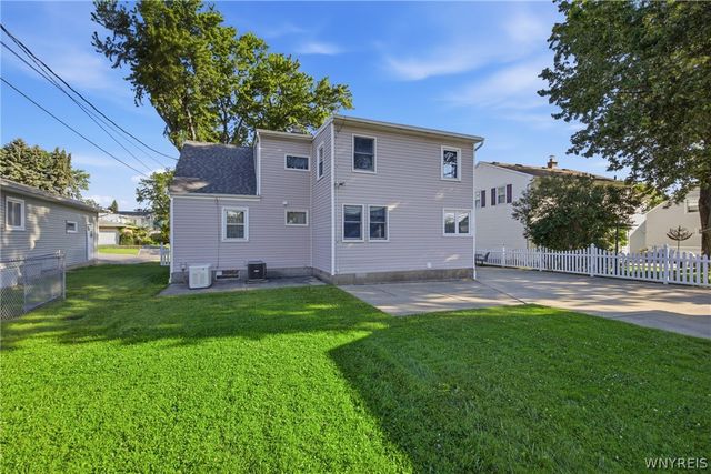 3385 Dickens Road, Hamburg, NY 14219