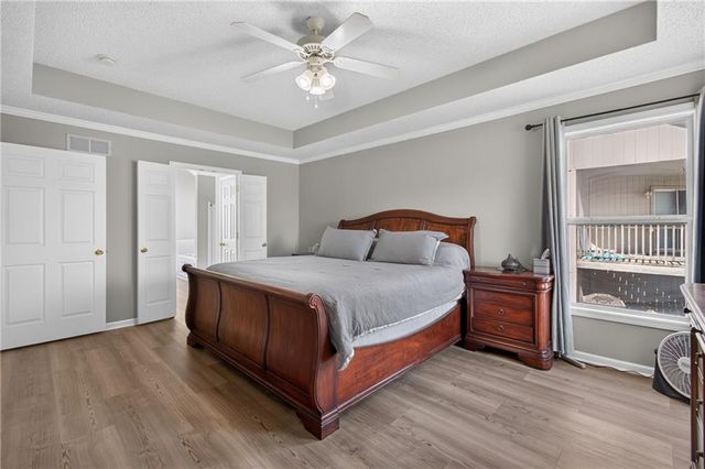 900 Coachman Drive, Pleasant Hill, MO 64080