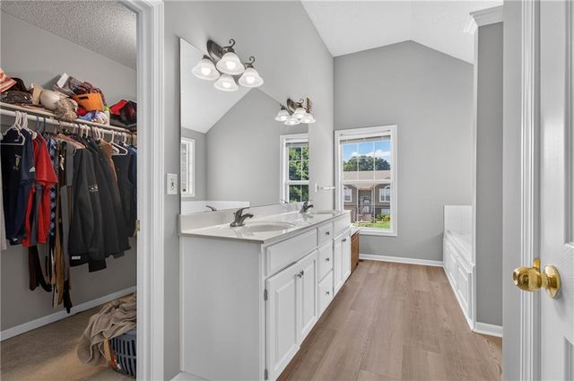 900 Coachman Drive, Pleasant Hill, MO 64080