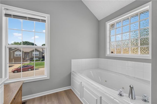 900 Coachman Drive, Pleasant Hill, MO 64080