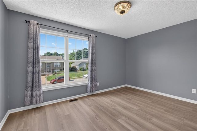 900 Coachman Drive, Pleasant Hill, MO 64080