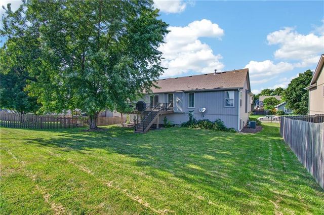 900 Coachman Drive, Pleasant Hill, MO 64080