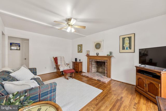 8805 AQUARY CT, Springfield, VA 22153