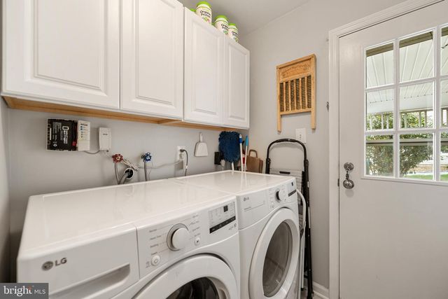 8805 AQUARY CT, Springfield, VA 22153