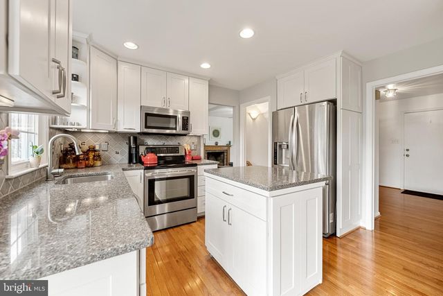 8805 AQUARY CT, Springfield, VA 22153