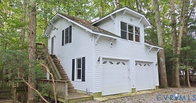 235 Oak Point Dr, Lancaster, VA 22503