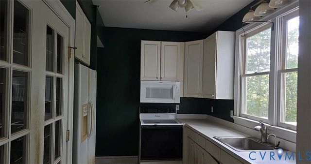 235 Oak Point Dr, Lancaster, VA 22503