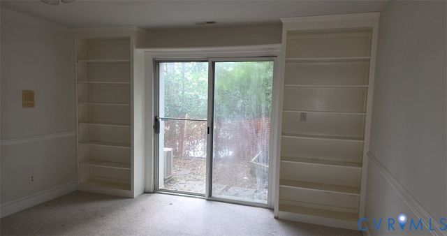 235 Oak Point Dr, Lancaster, VA 22503