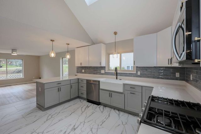 38 Caleb Drive, Danville, NH 03819