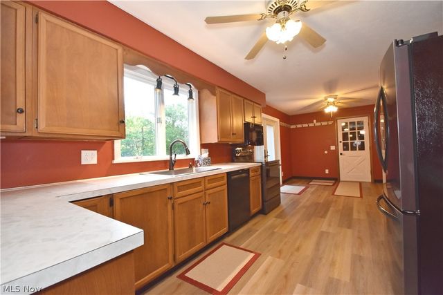 3706 Poe Road, Medina, OH 44256
