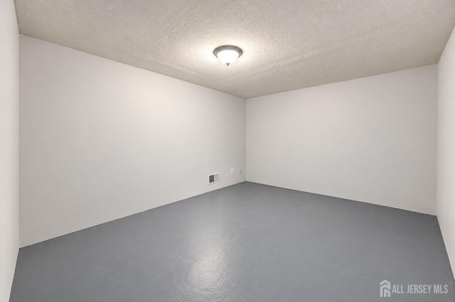 20 Oregon Avenue, Hazlet, NJ 07730