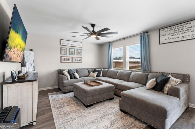 238 Isabella Way, Byron, GA 31008