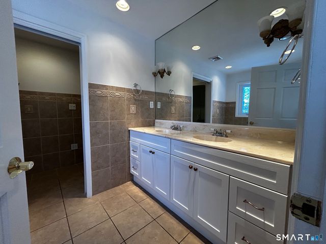 97 Godfrey Road, Fairfield, CT 06825