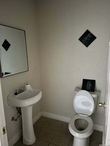 23185 Pleasanton, San Antonio, TX 78264