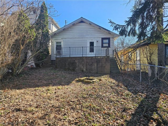 633 Riley Avenue, East Liverpool, OH 43920