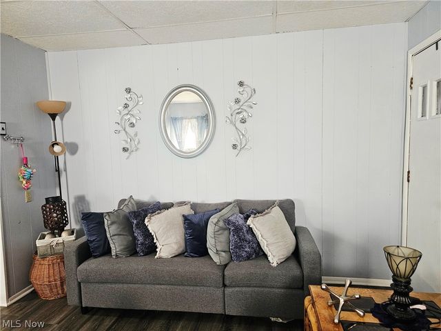 633 Riley Avenue, East Liverpool, OH 43920