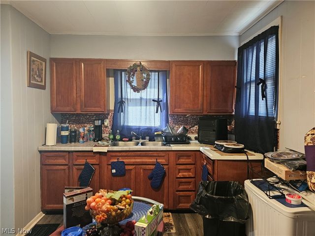633 Riley Avenue, East Liverpool, OH 43920