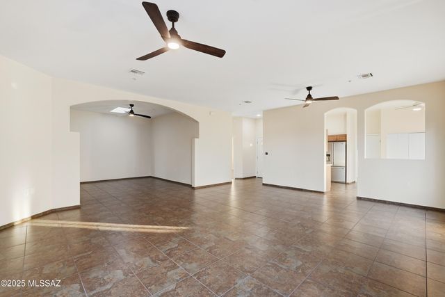 2379 S Orchard View Drive, Green Valley, AZ 85614