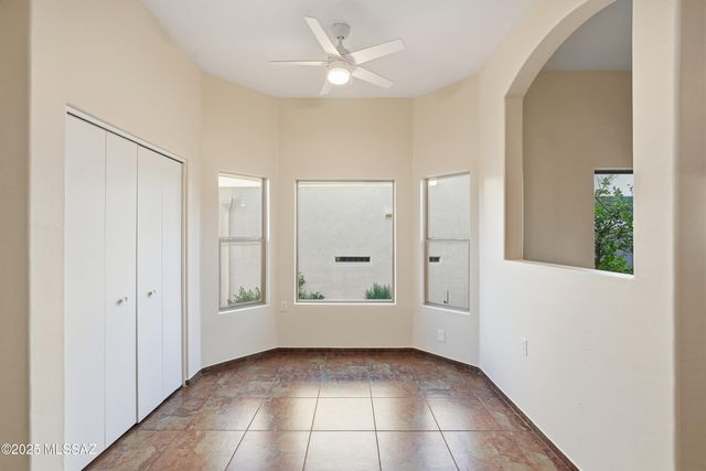 2379 S Orchard View Drive, Green Valley, AZ 85614