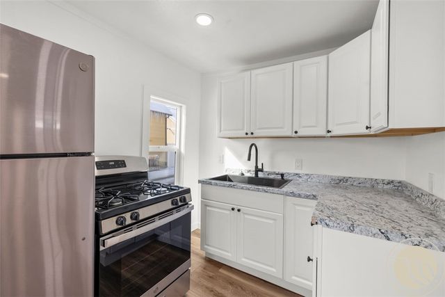 38 Lewis Avenue, Billings, MT 59101