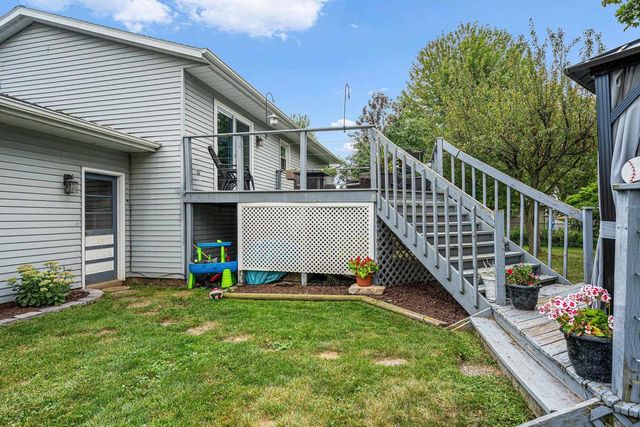 2309 BRANTWOOD DRIVE, Neenah, WI 54956