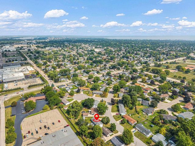 2309 BRANTWOOD DRIVE, Neenah, WI 54956
