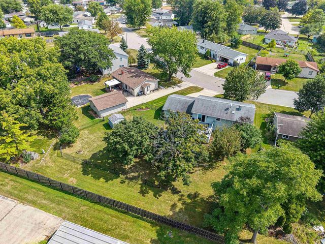 2309 BRANTWOOD DRIVE, Neenah, WI 54956