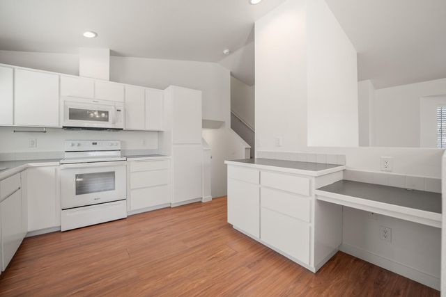 1699 NE Sonya Court, Bend, OR 97701