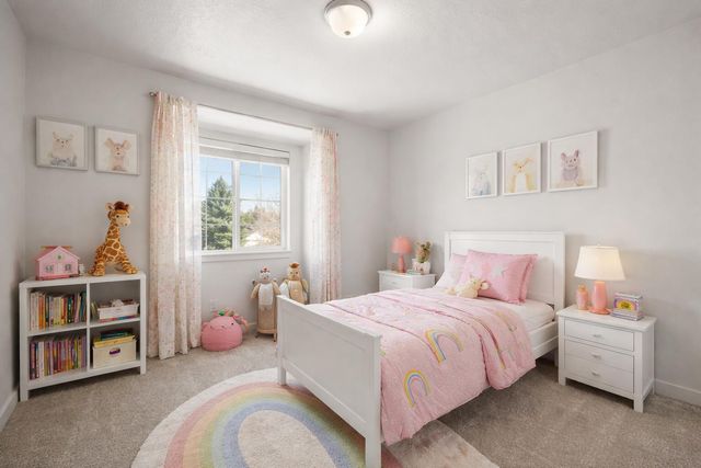 1699 NE Sonya Court, Bend, OR 97701