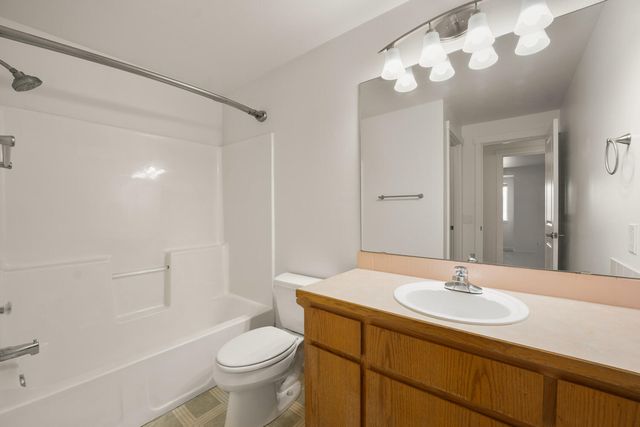 1699 NE Sonya Court, Bend, OR 97701