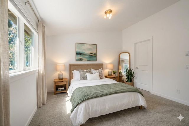 1699 NE Sonya Court, Bend, OR 97701