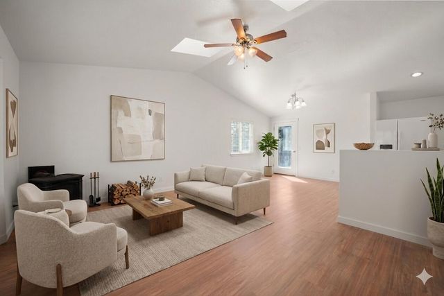 1699 NE Sonya Court, Bend, OR 97701