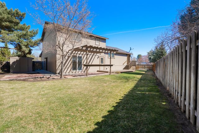 1699 NE Sonya Court, Bend, OR 97701