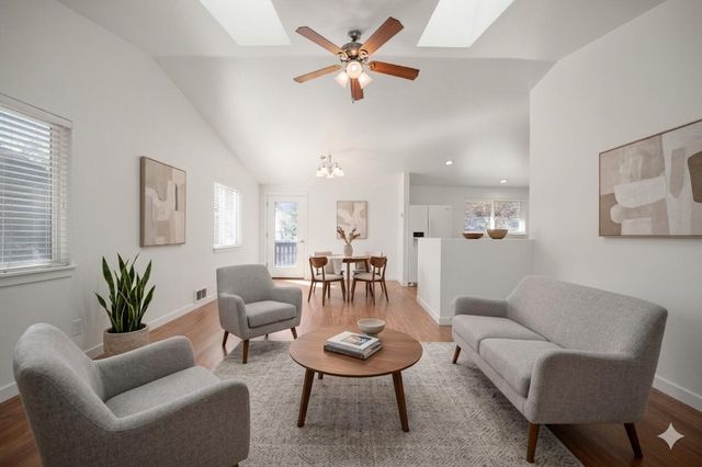 1699 NE Sonya Court, Bend, OR 97701