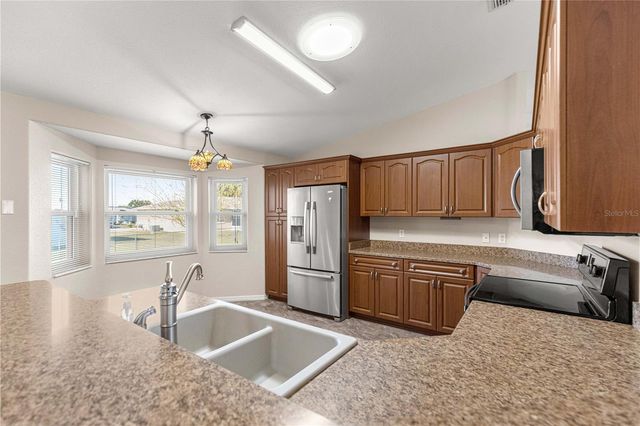 9948 SW 62ND AVENUE, Ocala, FL 34476