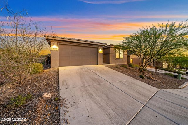 11105 S Silver Fern Drive, Vail, AZ 85641