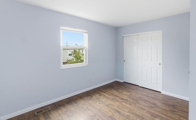 7697 Barkwood Drive, 1D, Columbus, OH 43085