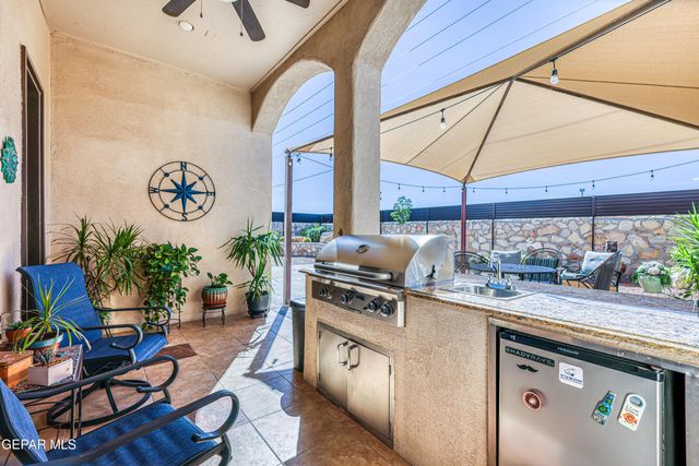 3053 SNOWY POINT Drive, El Paso, TX 79938