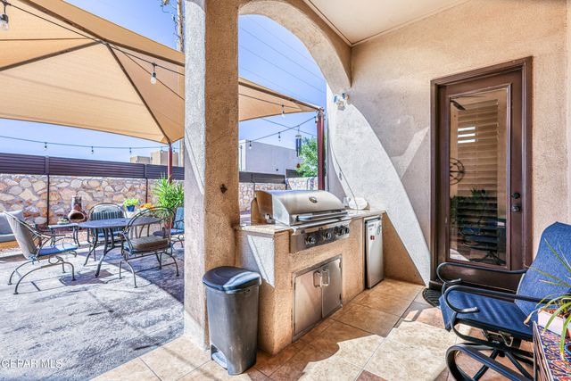 3053 SNOWY POINT Drive, El Paso, TX 79938