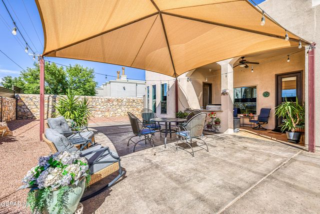 3053 SNOWY POINT Drive, El Paso, TX 79938