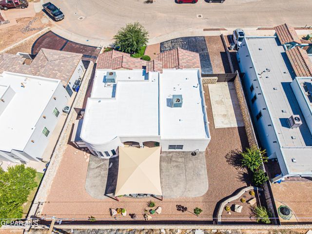 3053 SNOWY POINT Drive, El Paso, TX 79938