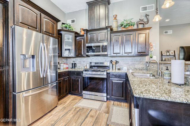 3053 SNOWY POINT Drive, El Paso, TX 79938