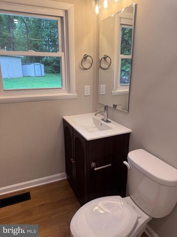 8093 MEETZE RD, Warrenton, VA 20187